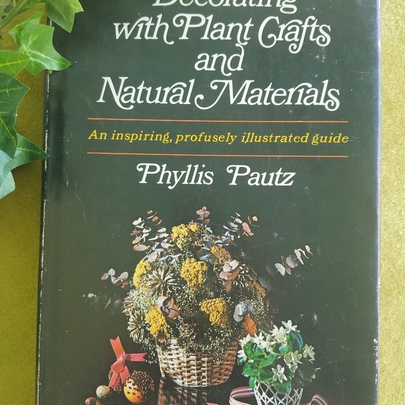 Vintage 60s 70s Aesthetic Floral Craft Books Plant & Natural Crafting - Picture 7 of 14